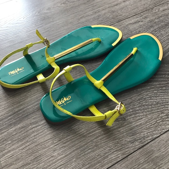 Mossimo Sandals - Picture 2 of 6